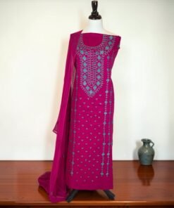 Alternative view of Elegant 3-Piece Suit