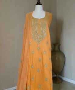 Alternative view of Multani Gotta Work 3-Piece Suit