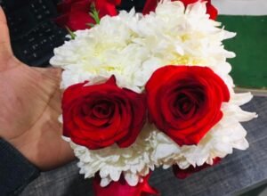 Fresh Flower Gajra Price in 2026?